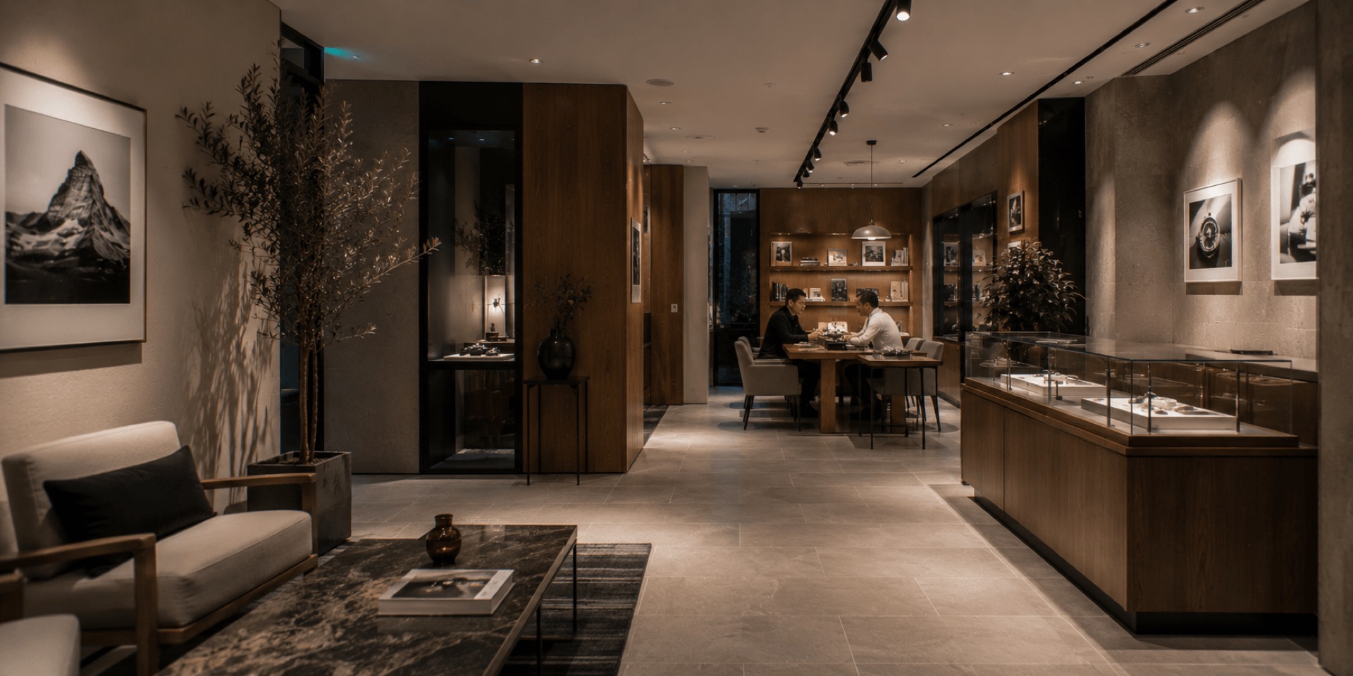 About idsajfkld - luxury watch dealer